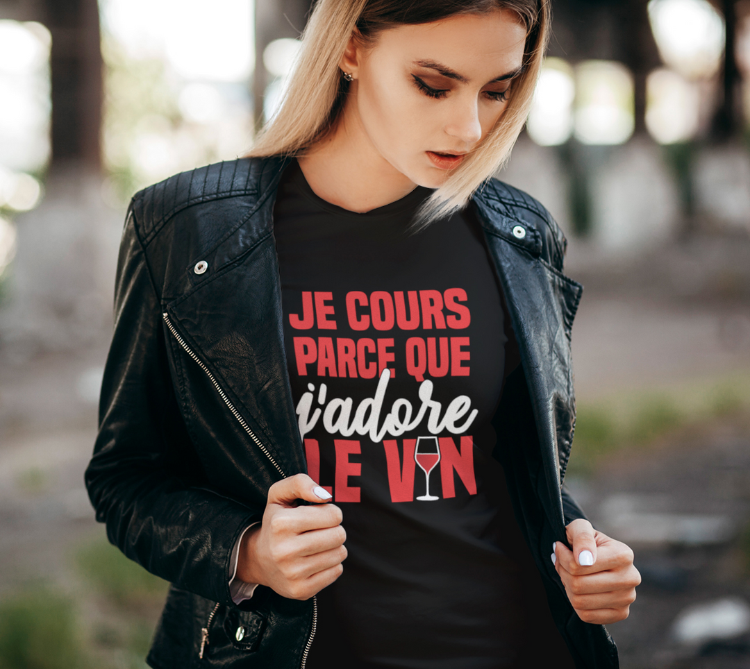 T-shirt je cours parce que j’adore le vin Noir
