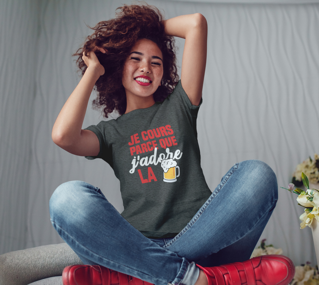 T-shirt je cours parce que j’adore la biere Gris