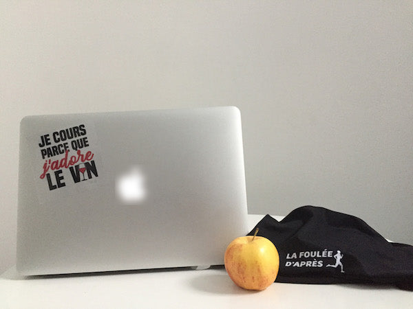 autocollant stickers je cours parce que j'adore le vin