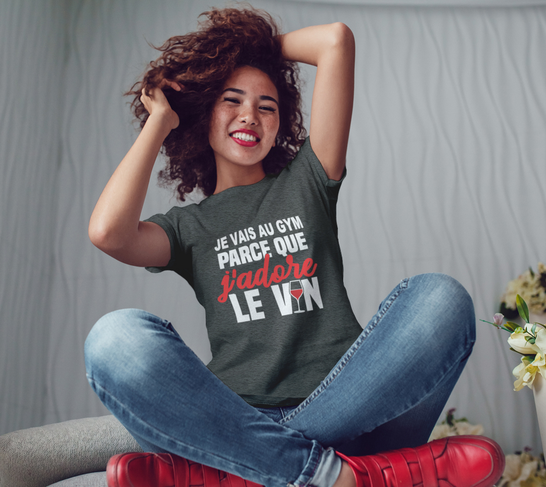 T-shirt je vais au gym parce que le vin Gris